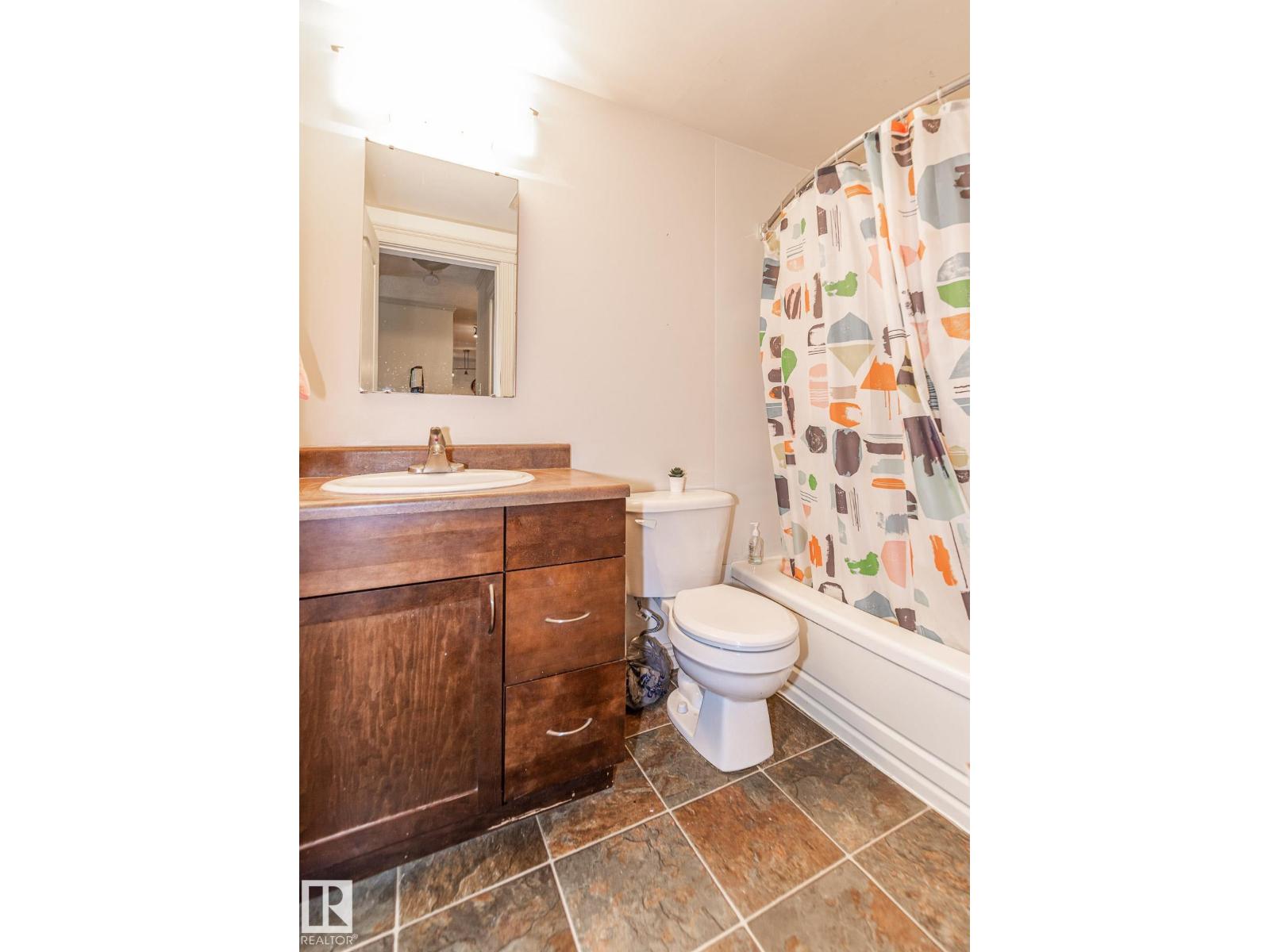#204 10633 81 AV NW - 20
