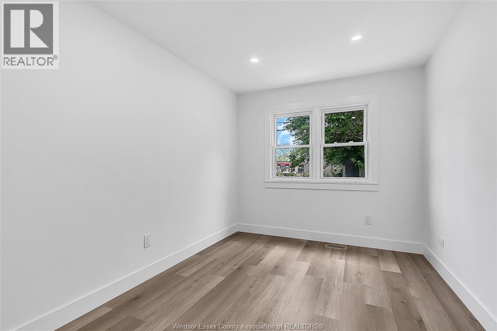 2123 SECORD - 26
