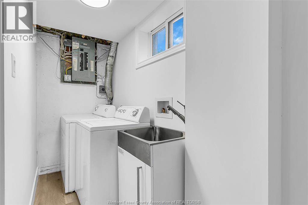 2123 SECORD - 19