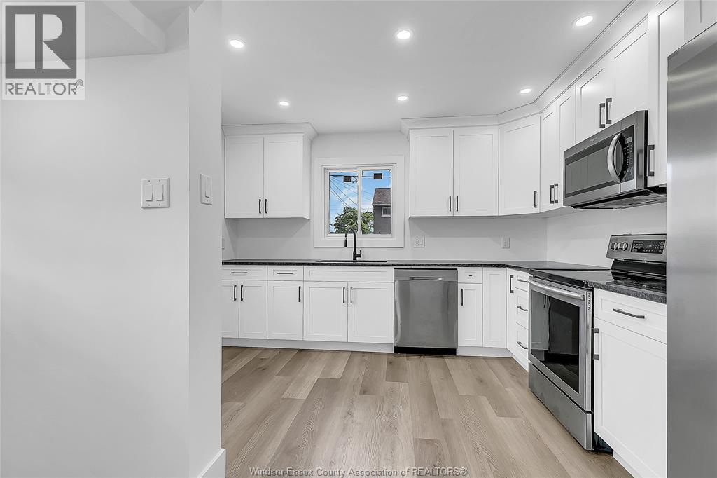 2123 SECORD - 10