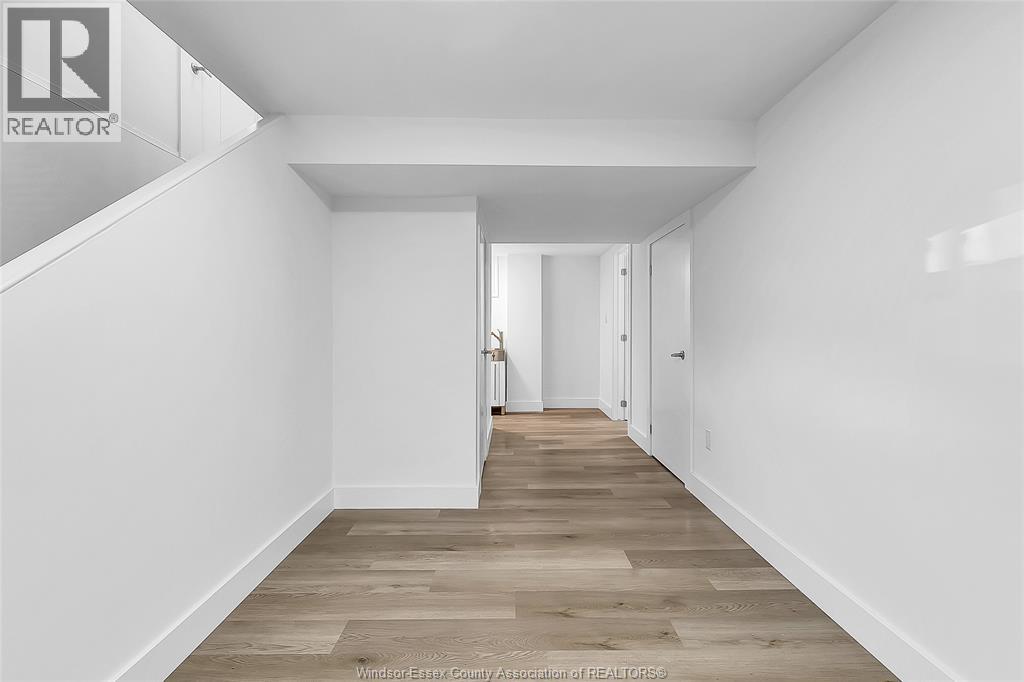 2123 SECORD - 15