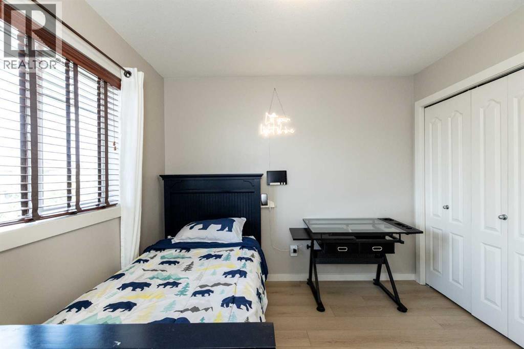 Listing photo – 454 Wishart Street, Red Deer