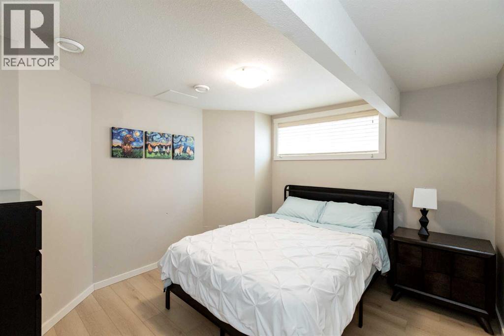 Listing photo – 454 Wishart Street, Red Deer
