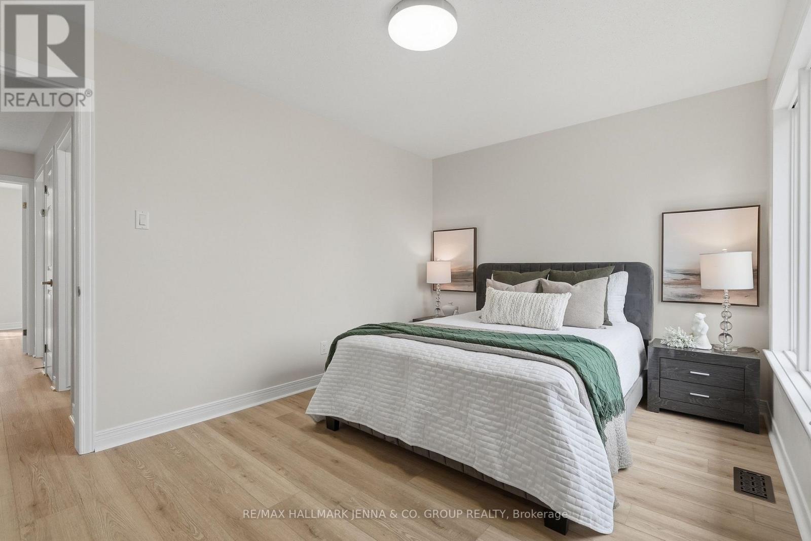 3 Bed, 2 Bath House for Sale in Ottawa – 3 REDDING WAY, Ottawa – MLS# X13565426 - Image 21