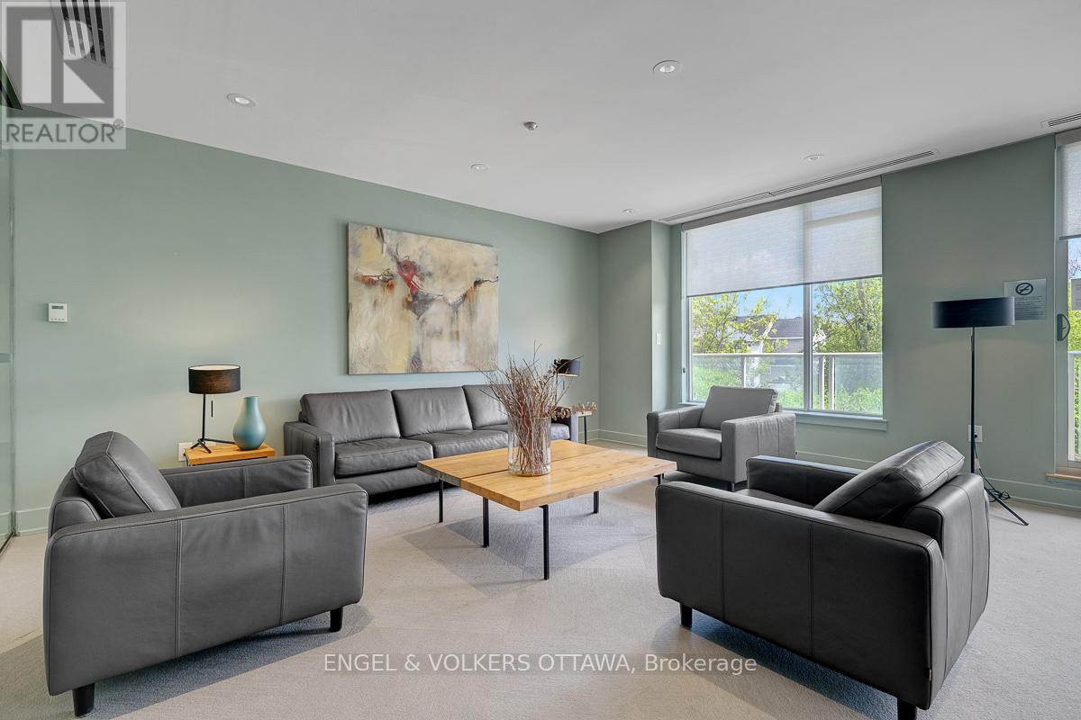 #213 7 MARQUETTE AVENUE - 37