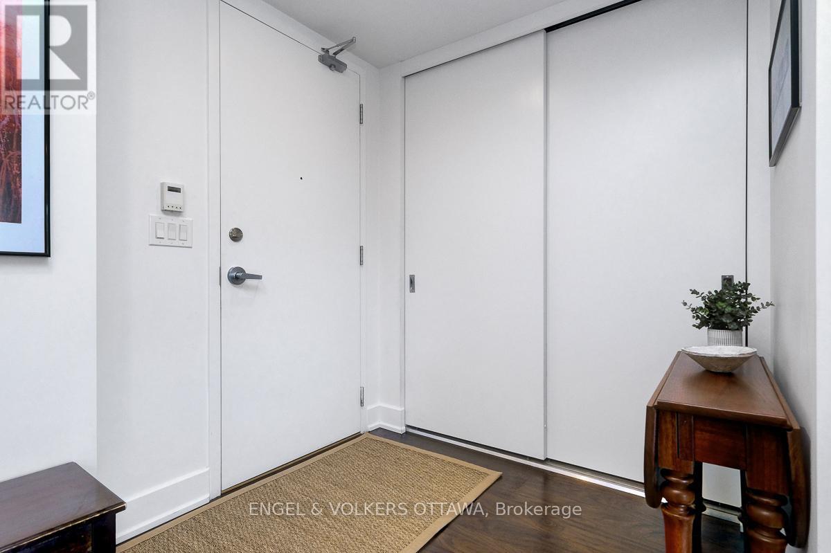 #213 7 MARQUETTE AVENUE - 7