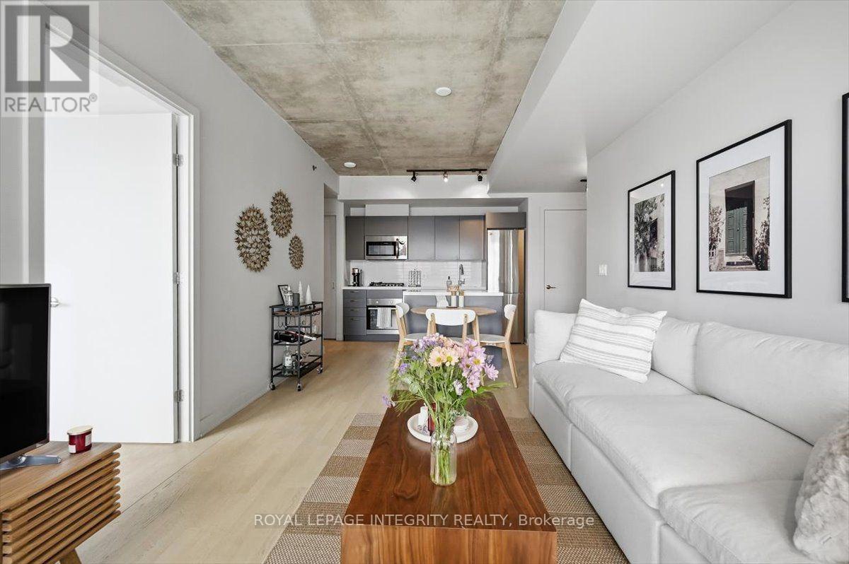 #602 203 CATHERINE STREET - 11