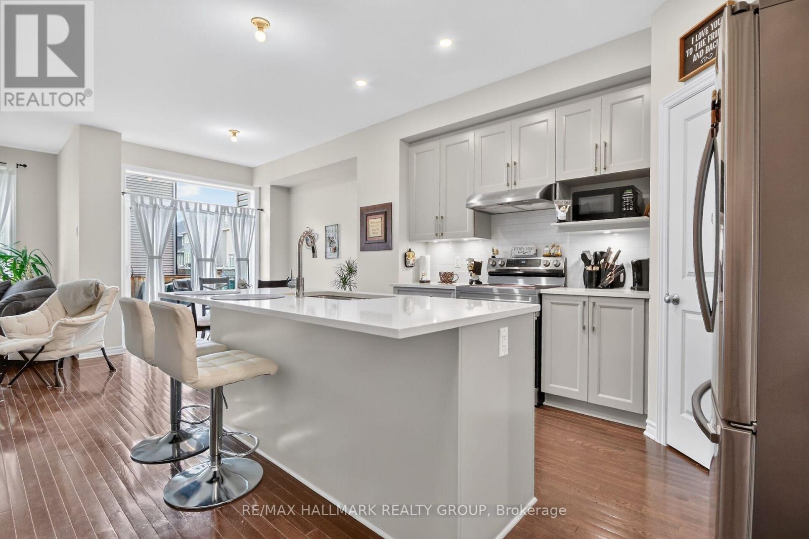 3 Bed, 3 Bath House for Rent in Ottawa – 357 BARRETT FARM DRIVE, Ottawa – MLS# X13565606 - Image 13