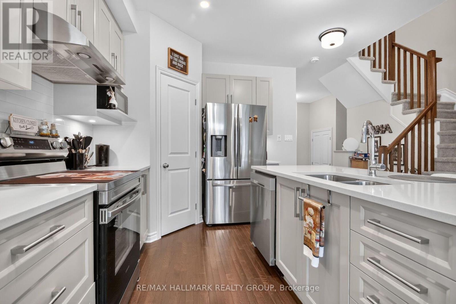3 Bed, 3 Bath House for Rent in Ottawa – 357 BARRETT FARM DRIVE, Ottawa – MLS# X13565606 - Image 14
