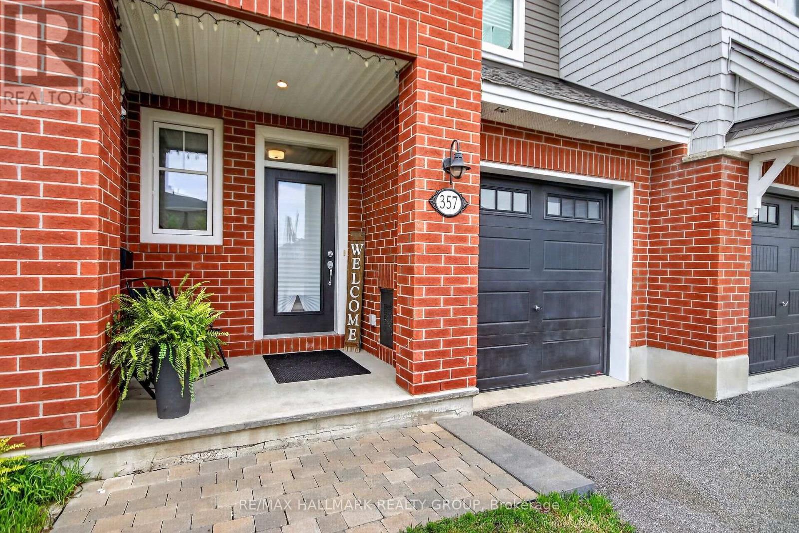 1 car garage, inside entry + 1 spots in driveway