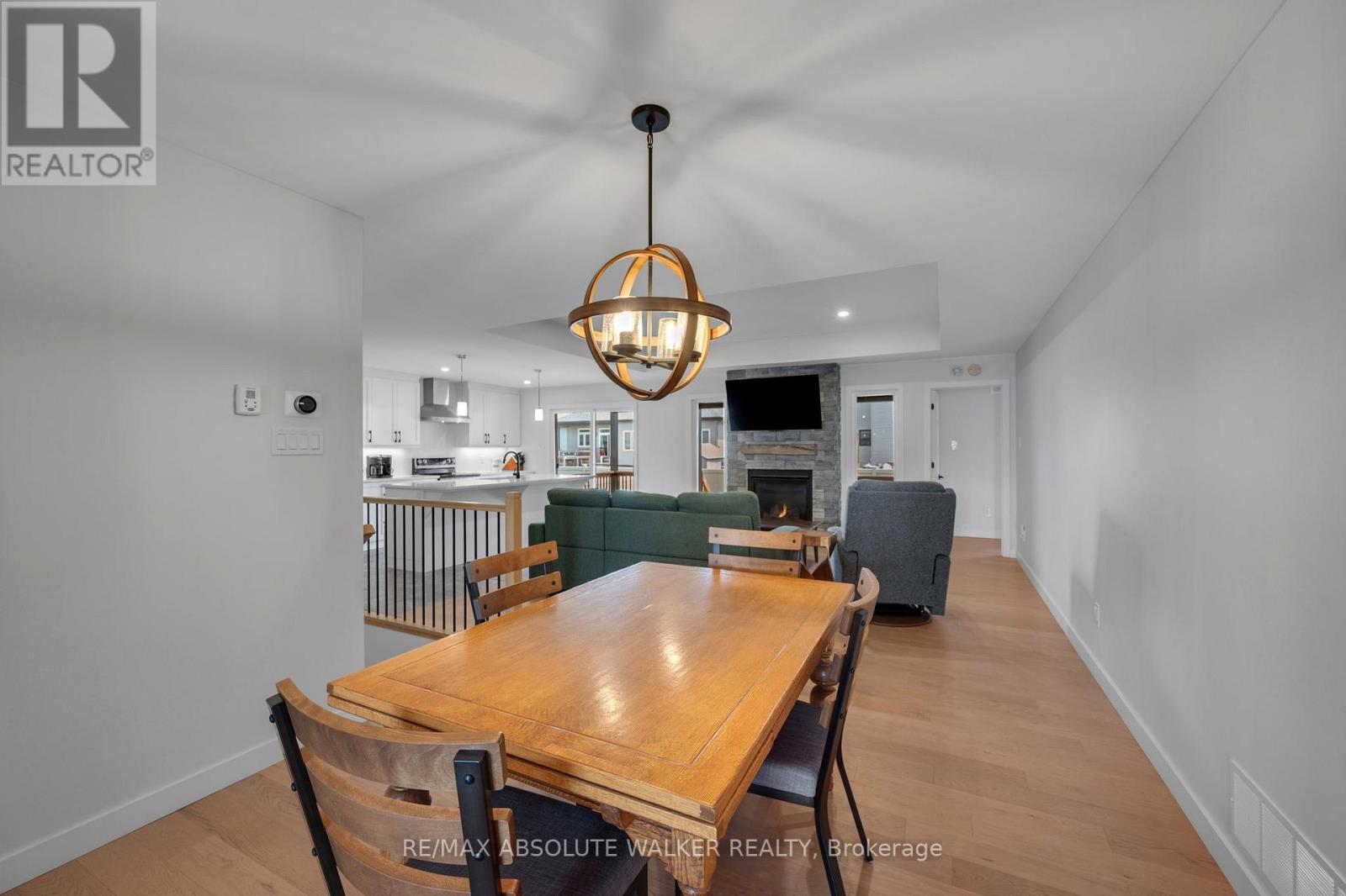 46 RICHER STREET - 10