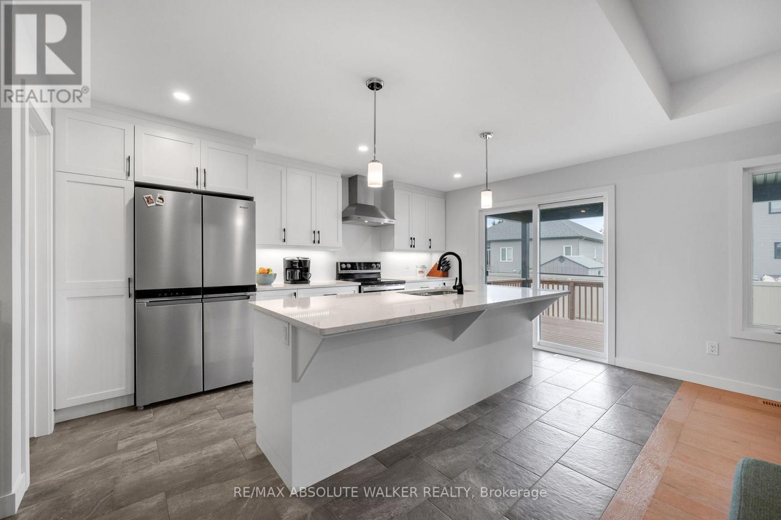 46 RICHER STREET - 12