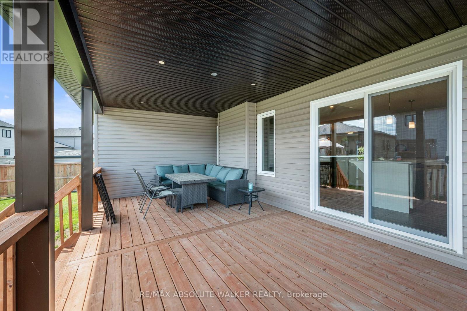 46 RICHER STREET - 30