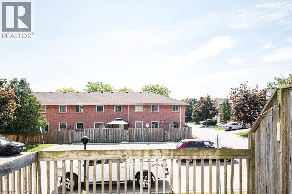 #10 266 LIMERIDGE Road E - 23