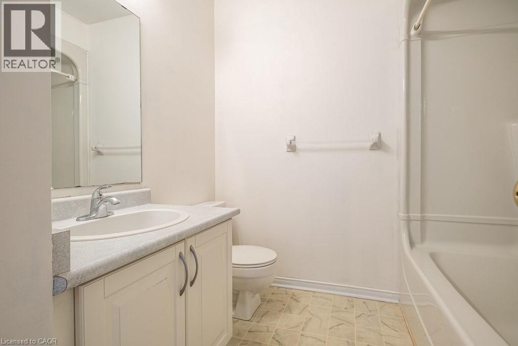 #10 266 LIMERIDGE Road E - 18