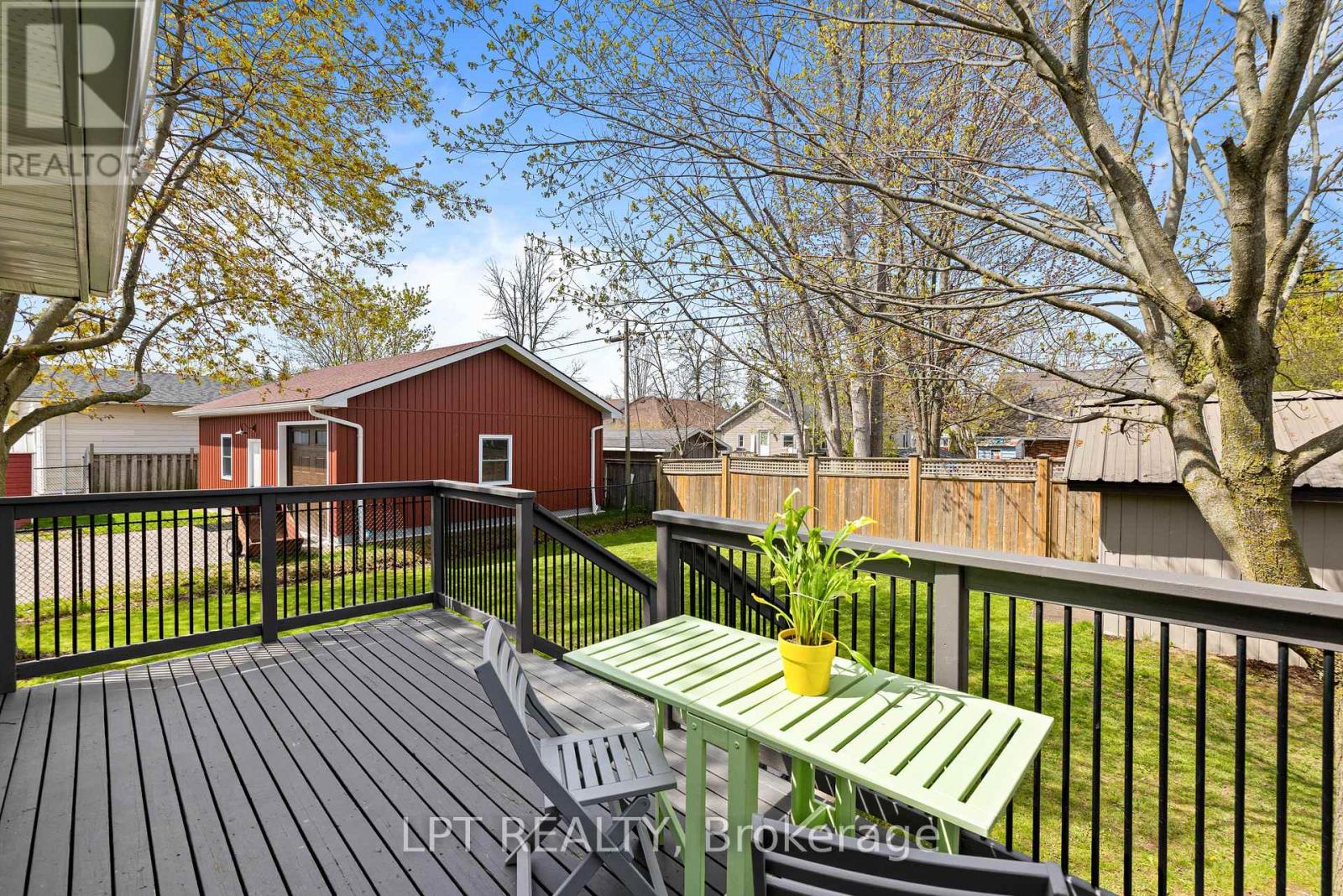 818 POPLAR AVENUE - 25