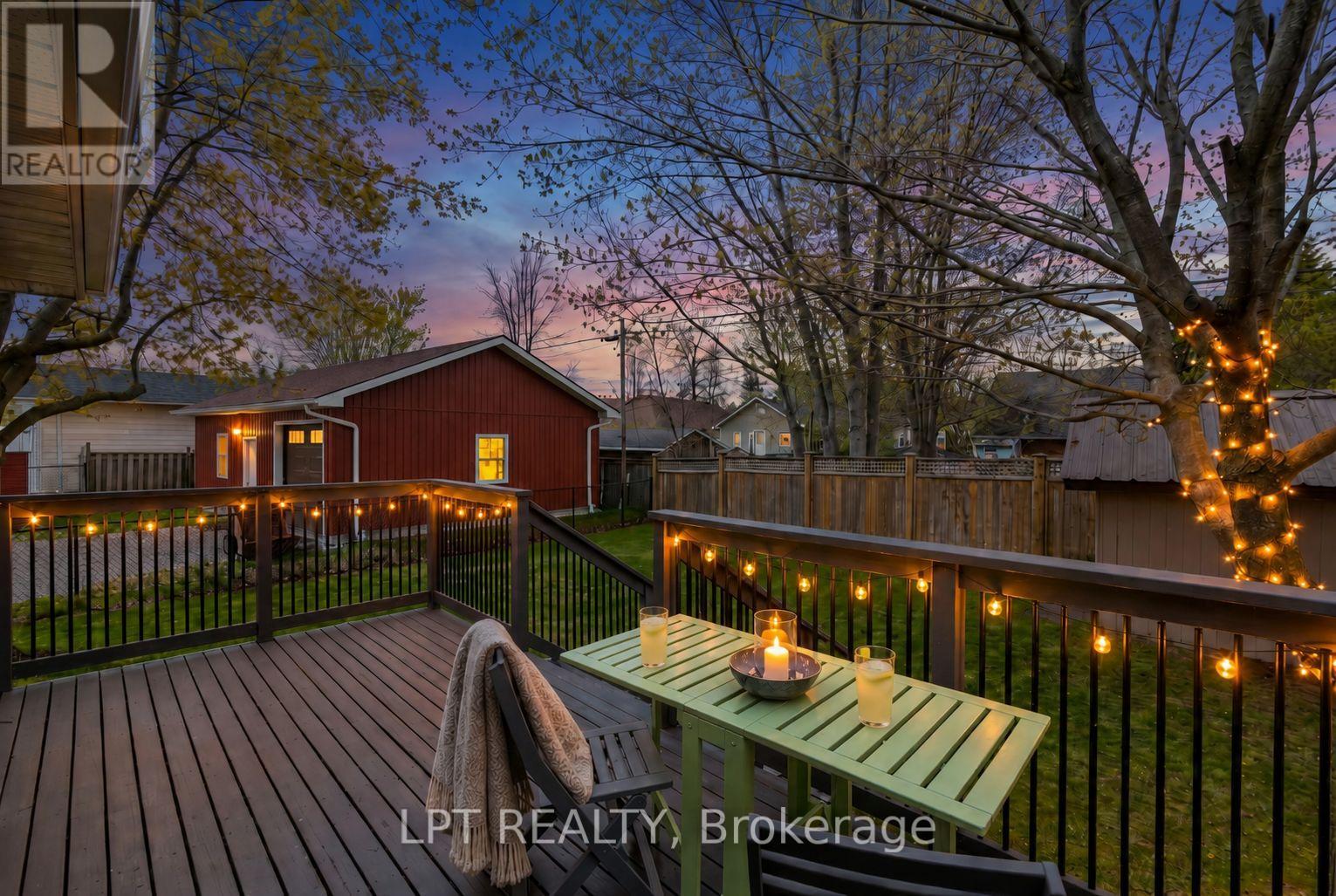 818 POPLAR AVENUE - 3