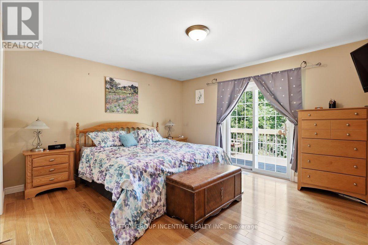 200 CUMMING DRIVE - 23