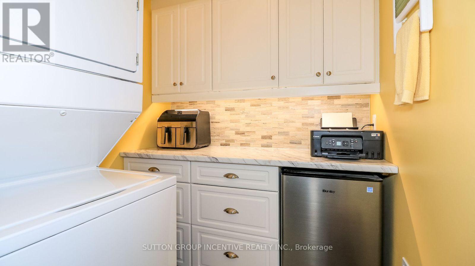 1012 WRIGHT DRIVE - 21