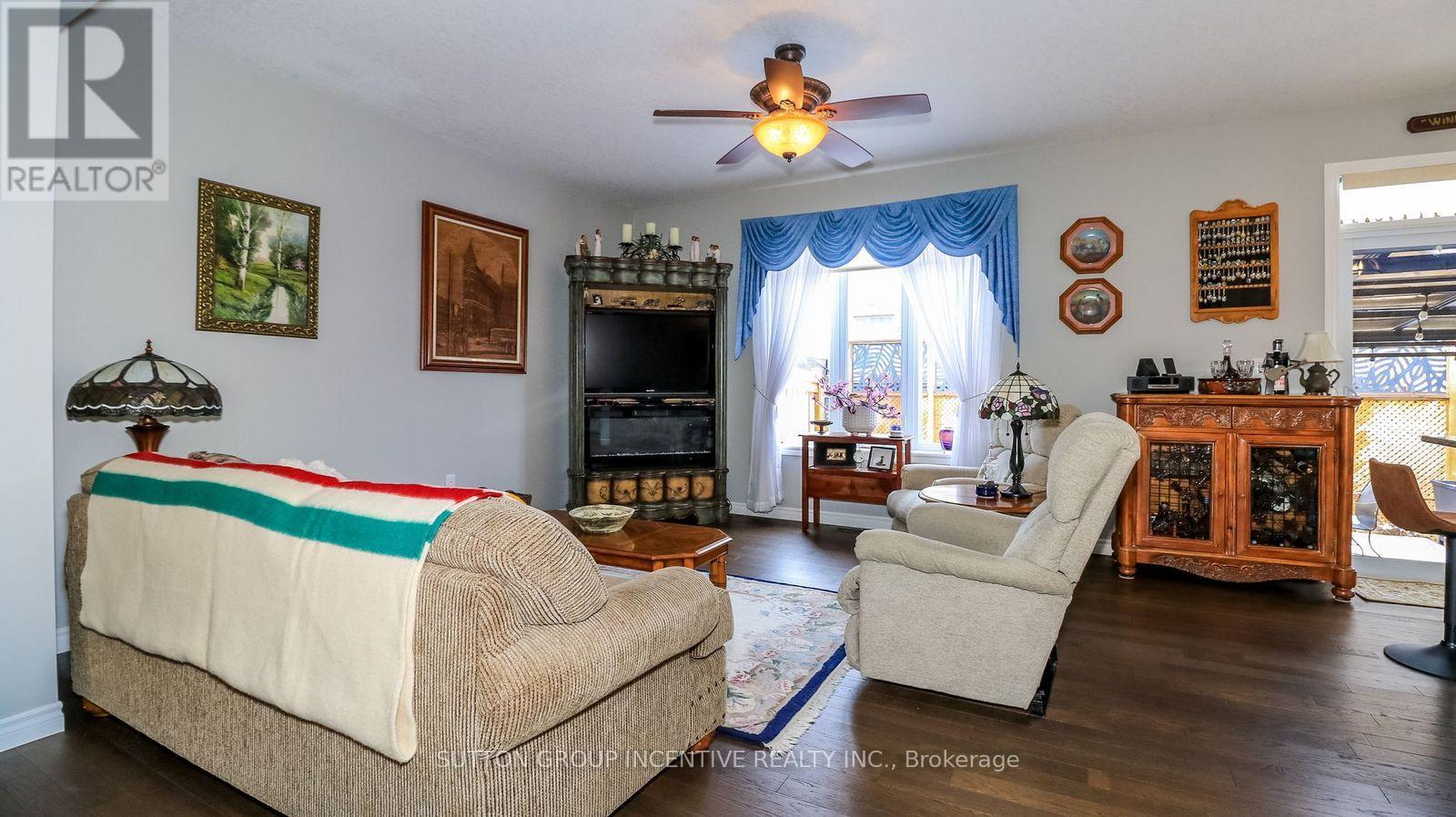 1012 WRIGHT DRIVE - 7