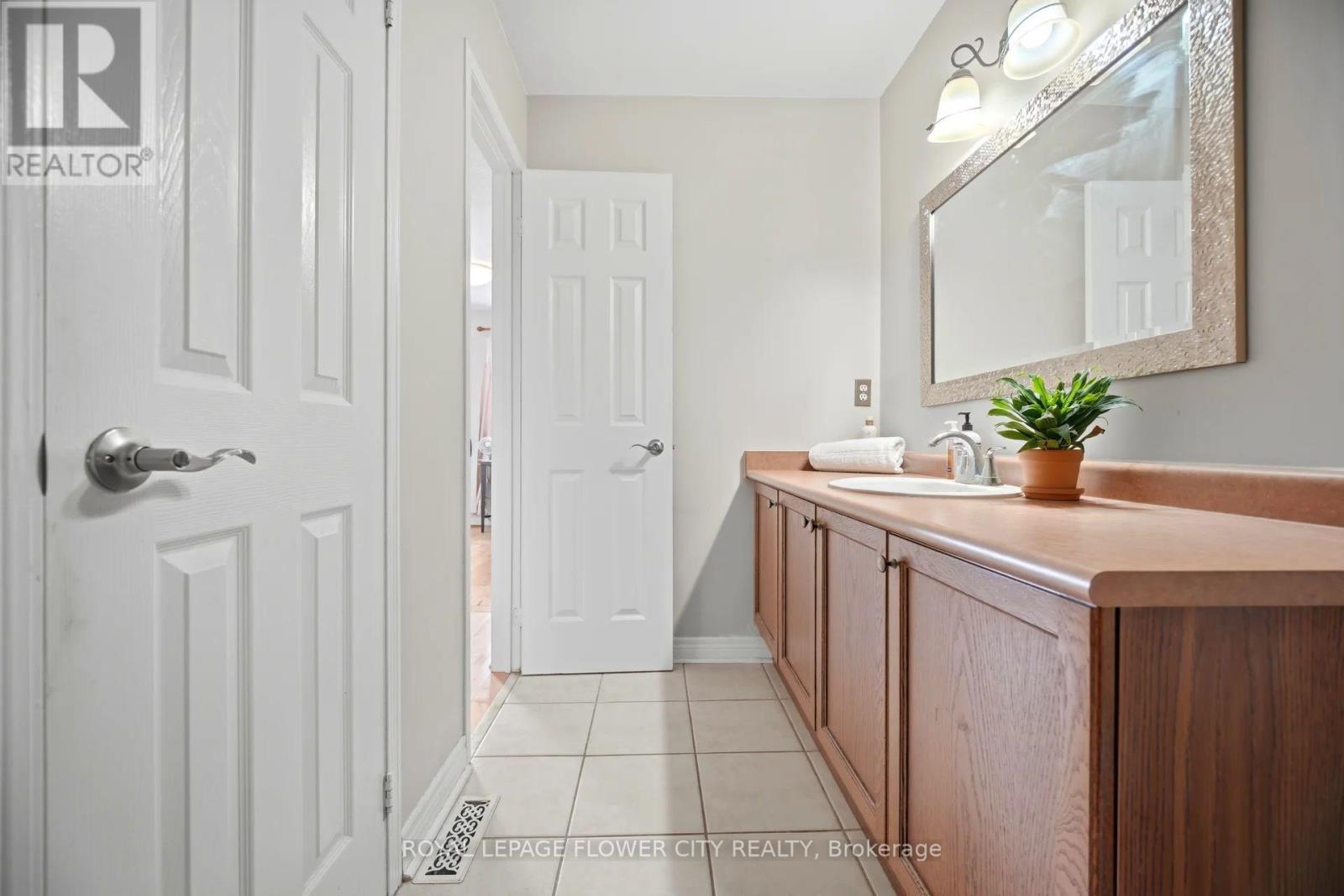 1248 NEWELL STREET - 32