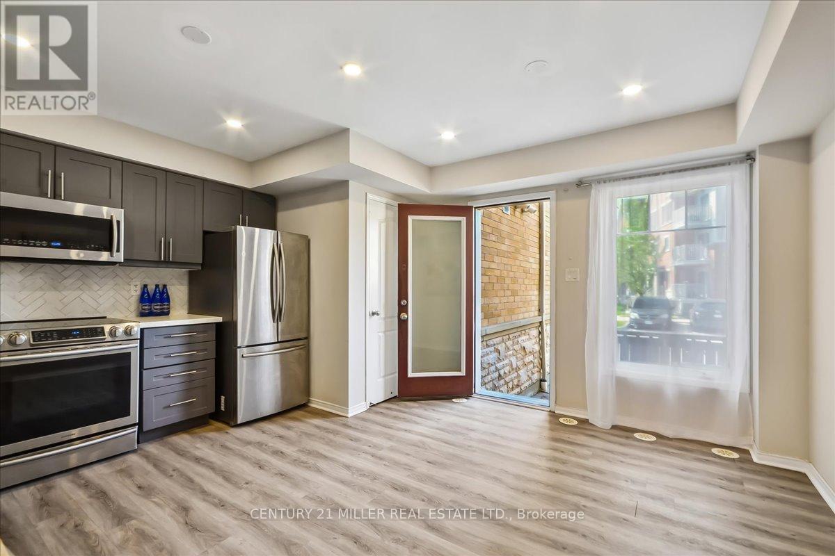 #7 3100 THOMAS STREET - 17