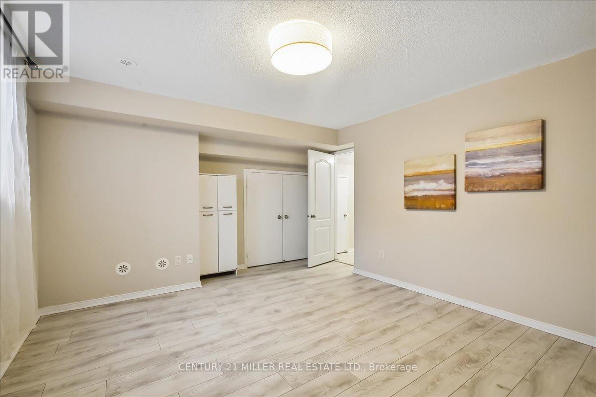#7 3100 THOMAS STREET - 25
