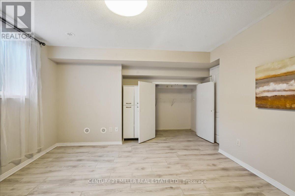 #7 3100 THOMAS STREET - 26