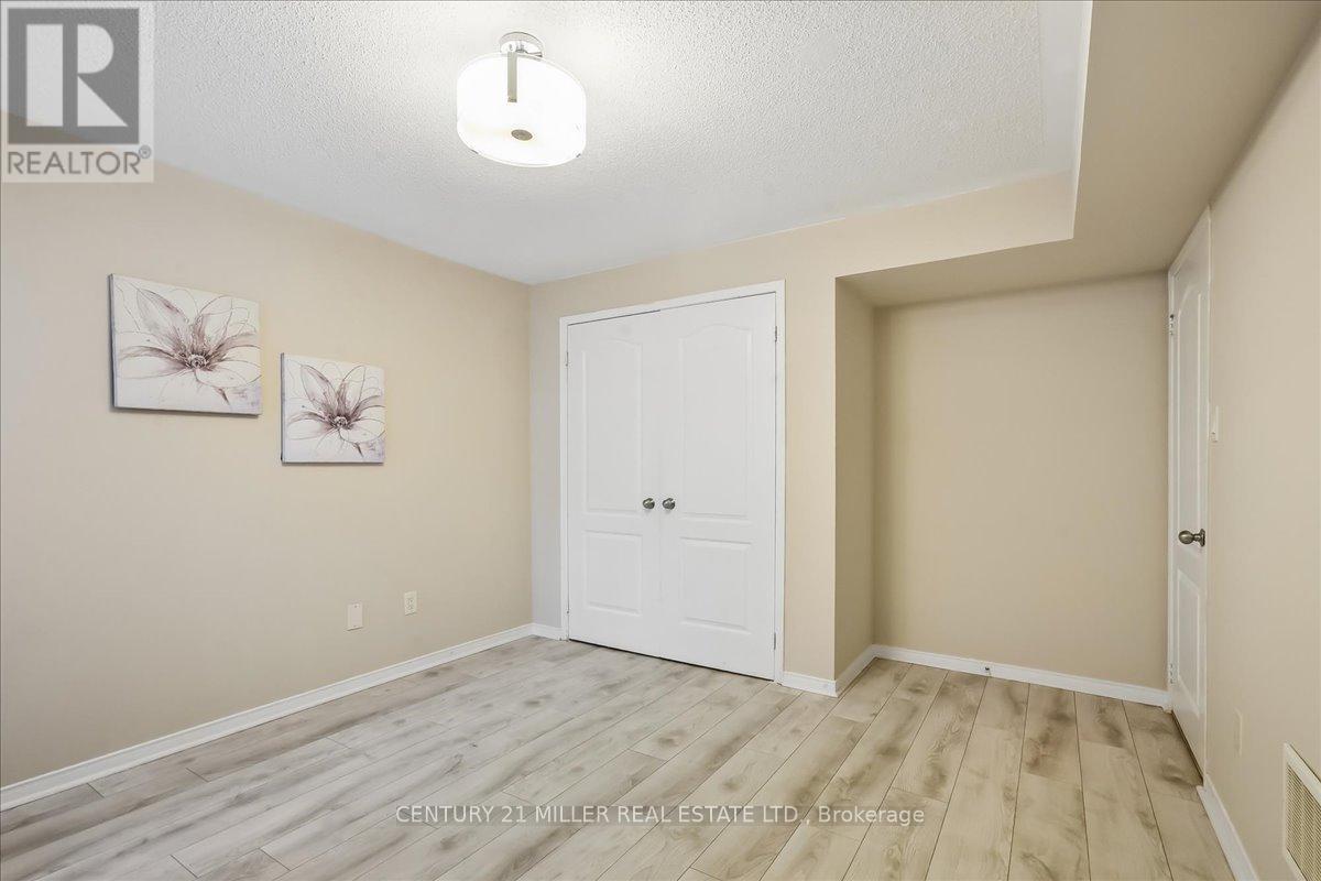 #7 3100 THOMAS STREET - 30
