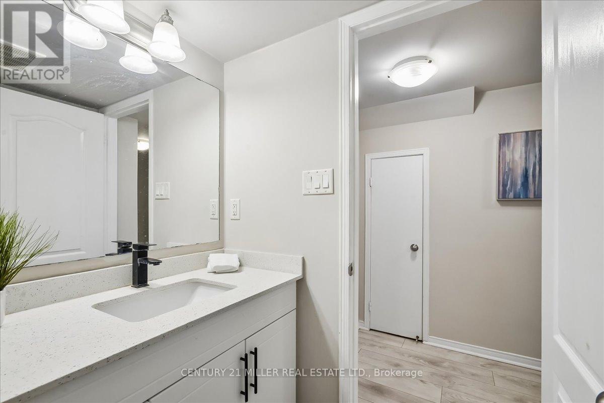 #7 3100 THOMAS STREET - 34