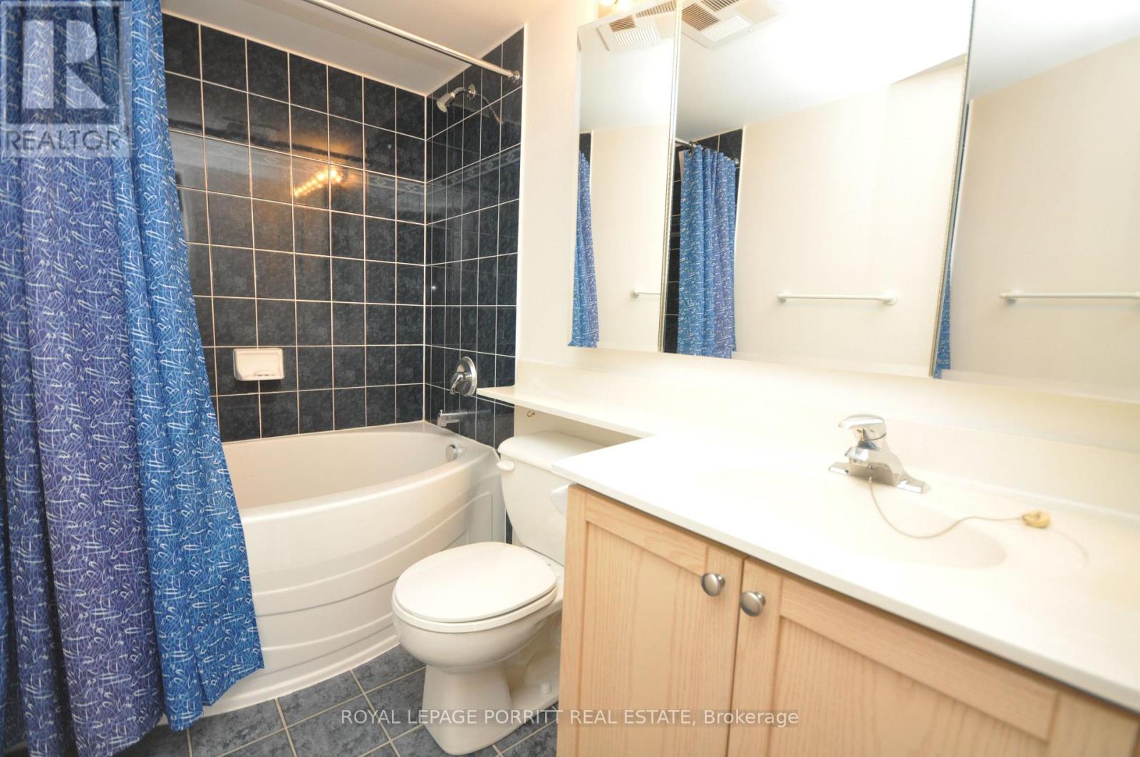 #901 1140 PARKWEST PLACE - 11
