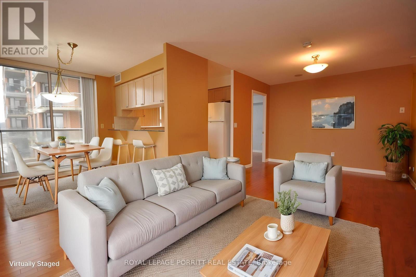 #901 1140 PARKWEST PLACE - 2