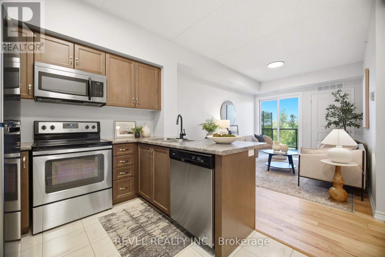 #220 630 SAUVE STREET - 10
