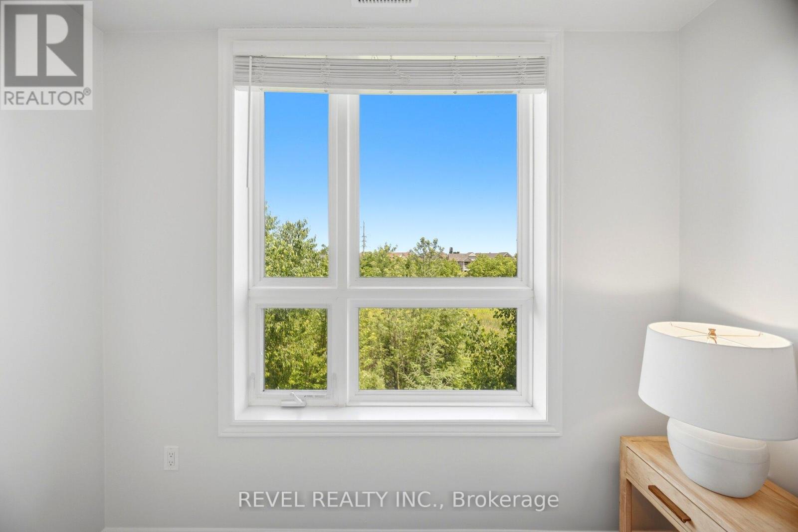 #220 630 SAUVE STREET - 19