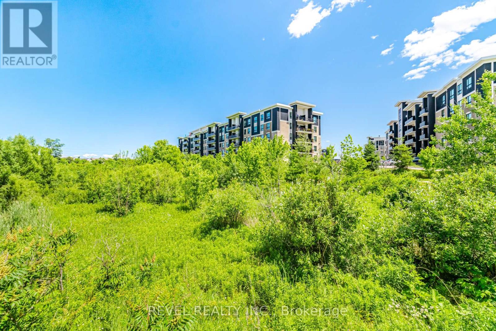 #220 630 SAUVE STREET - 2