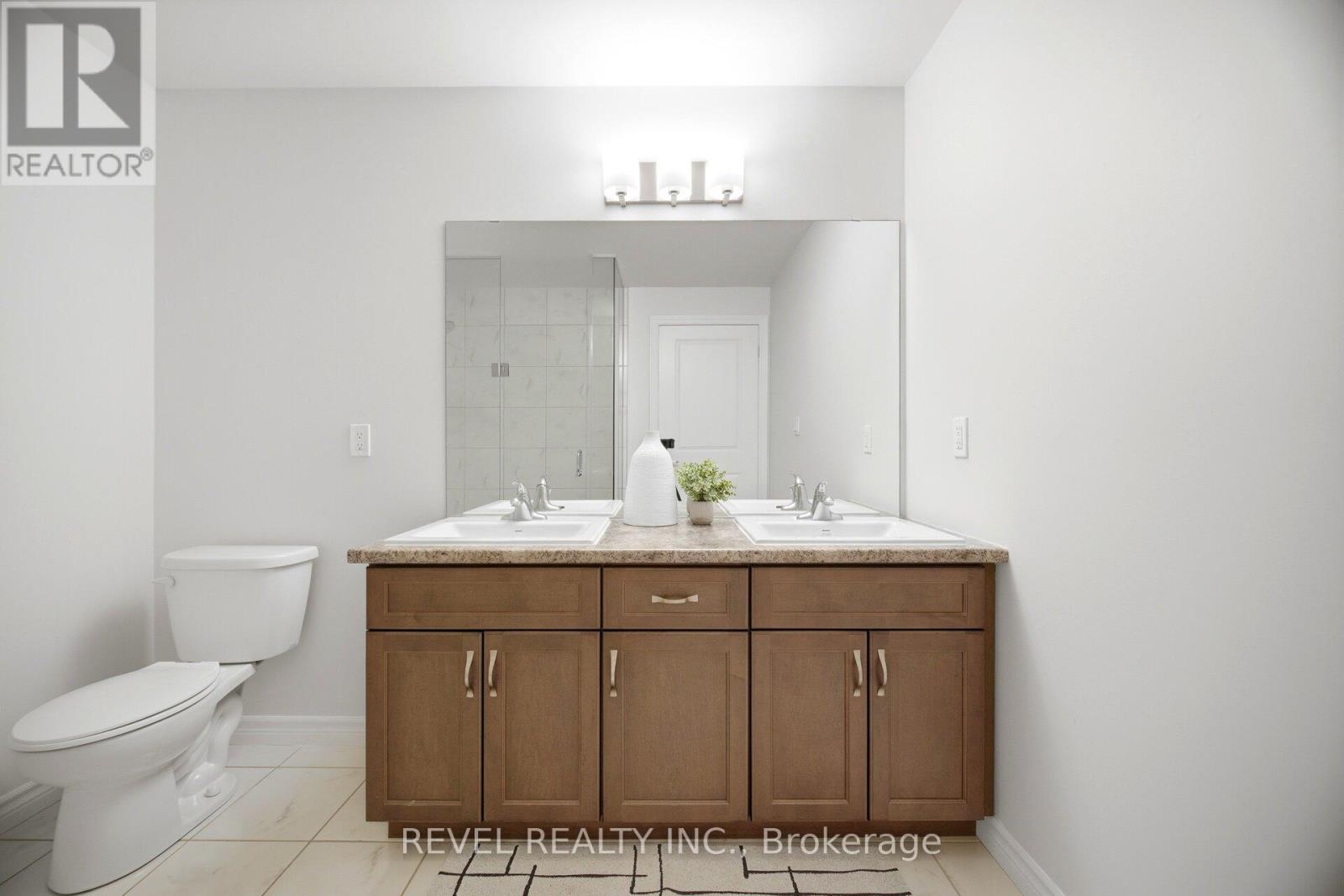 #220 630 SAUVE STREET - 22