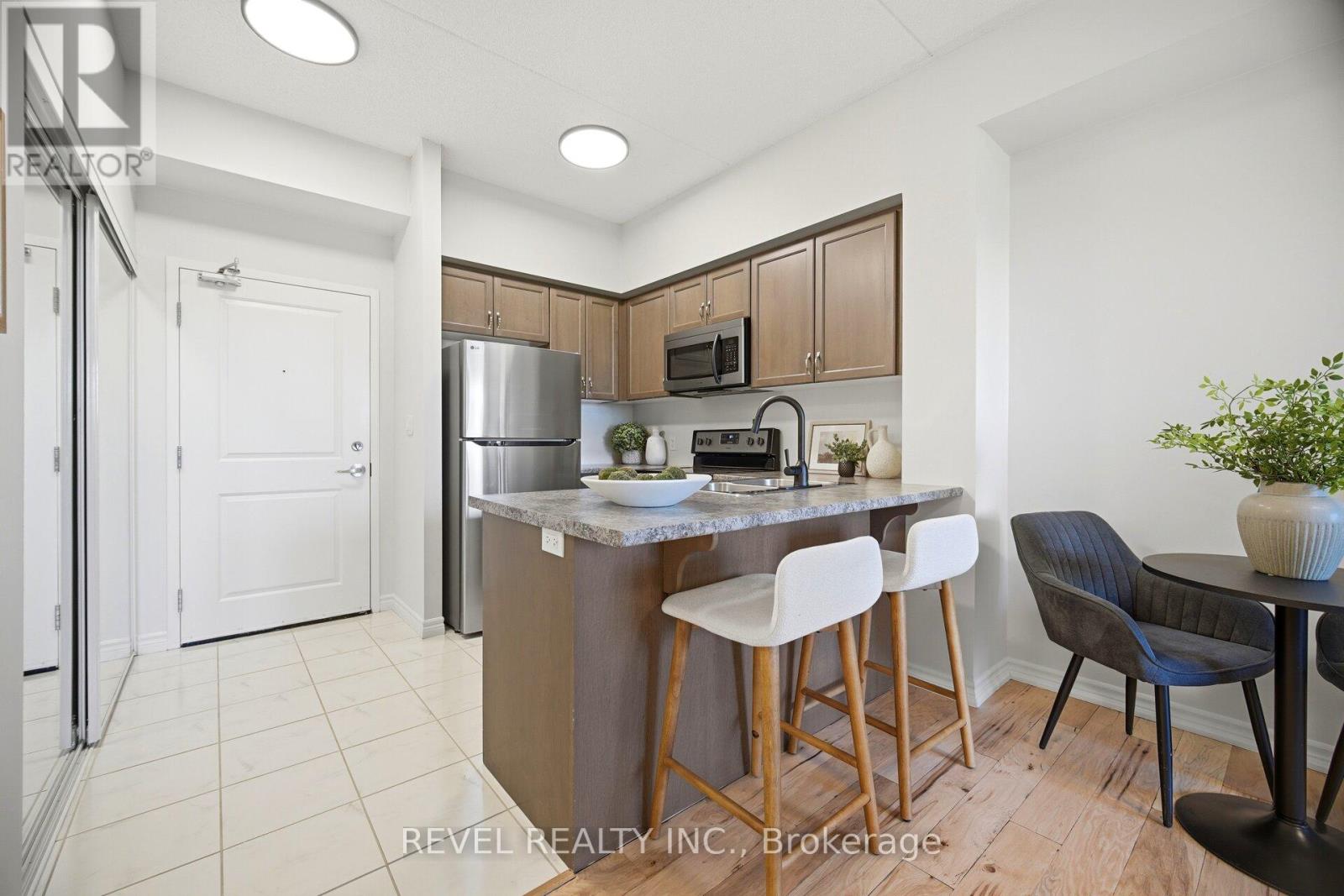 #220 630 SAUVE STREET - 8