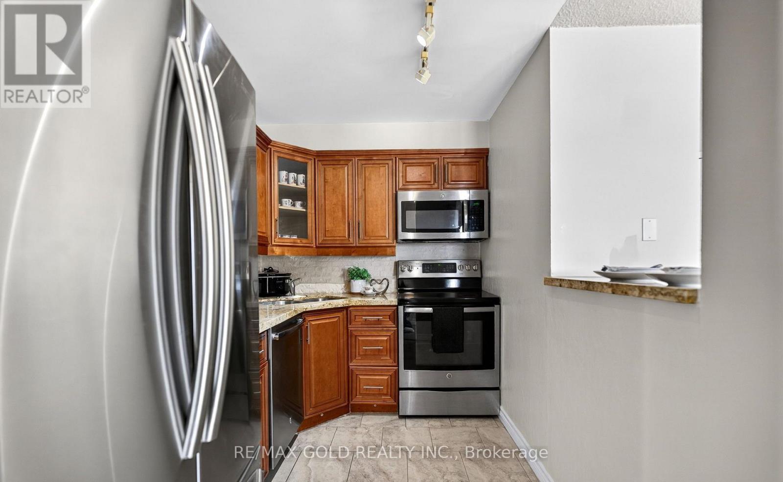 #1911 35 TRAILWOOD DRIVE - Image 21