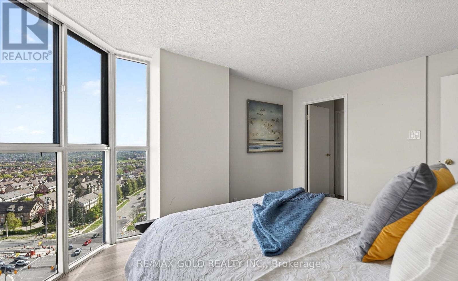 #1911 35 TRAILWOOD DRIVE - Image 31
