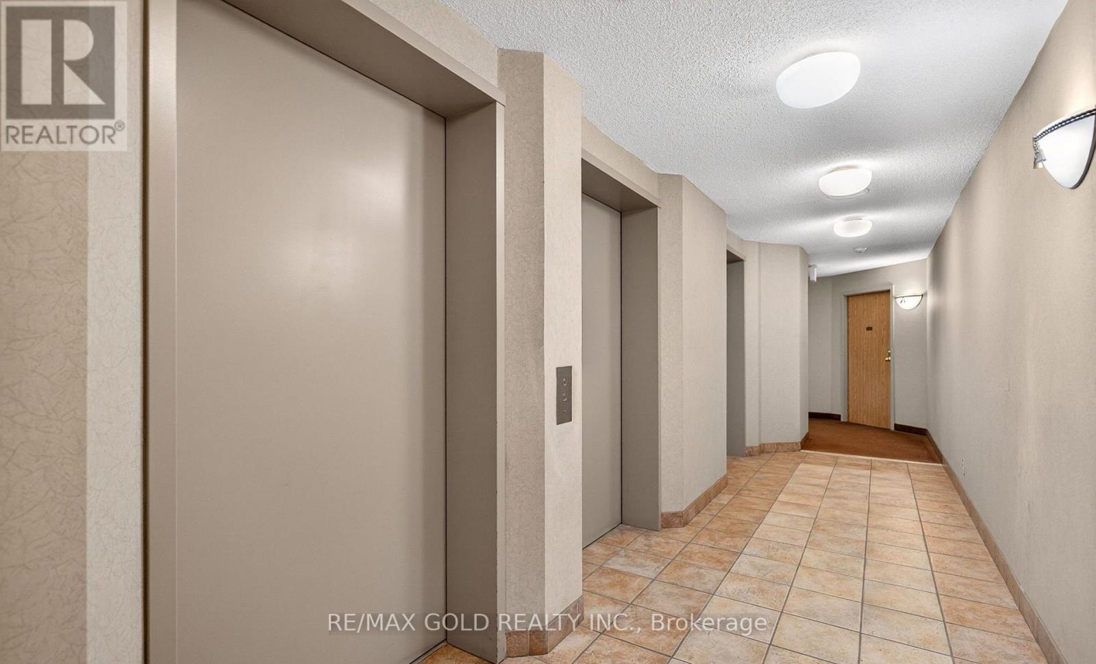 #1911 35 TRAILWOOD DRIVE - Image 35