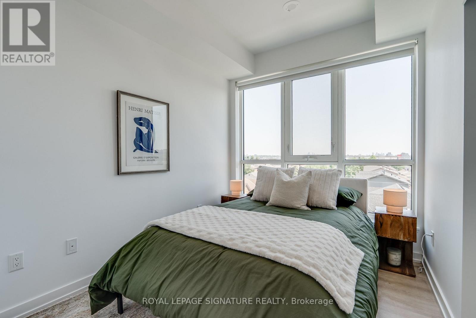 #517 2300 ST. CLAIR AVENUE W - 13