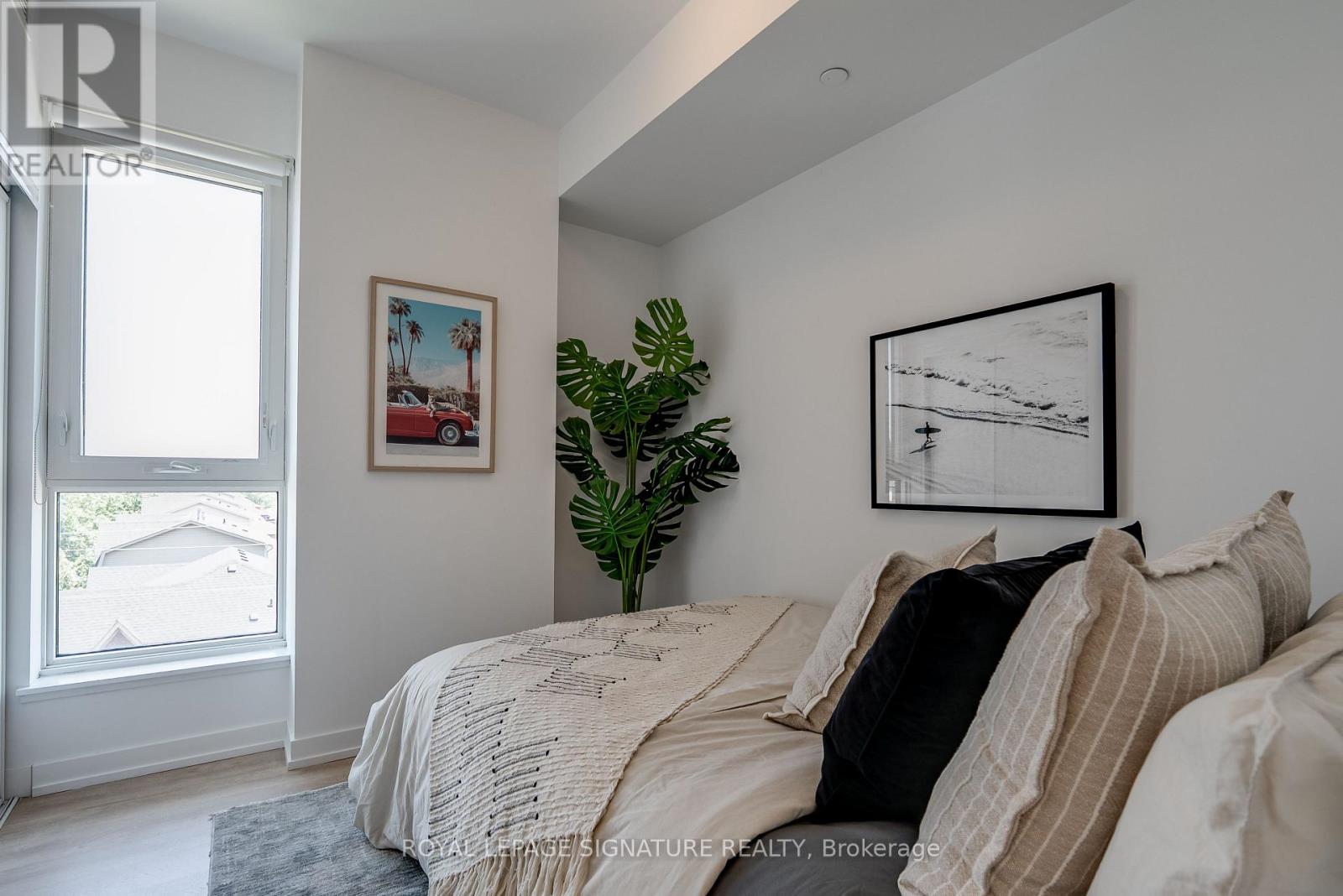 #517 2300 ST. CLAIR AVENUE W - 15