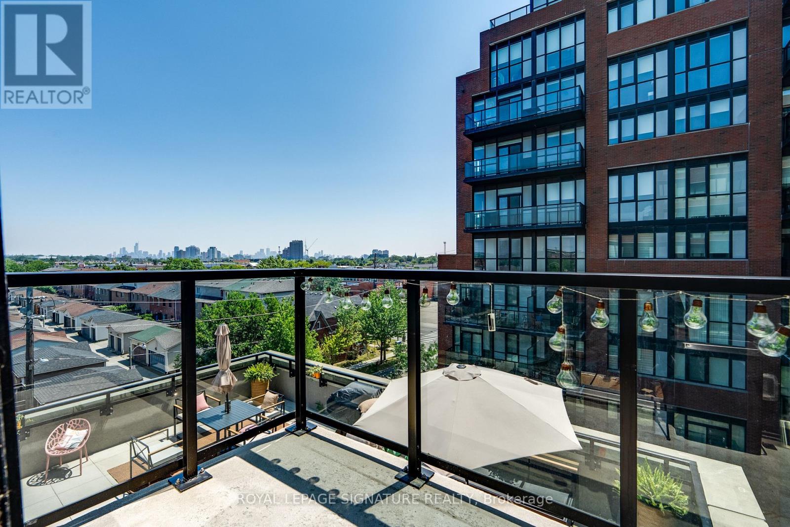 #517 2300 ST. CLAIR AVENUE W - 19