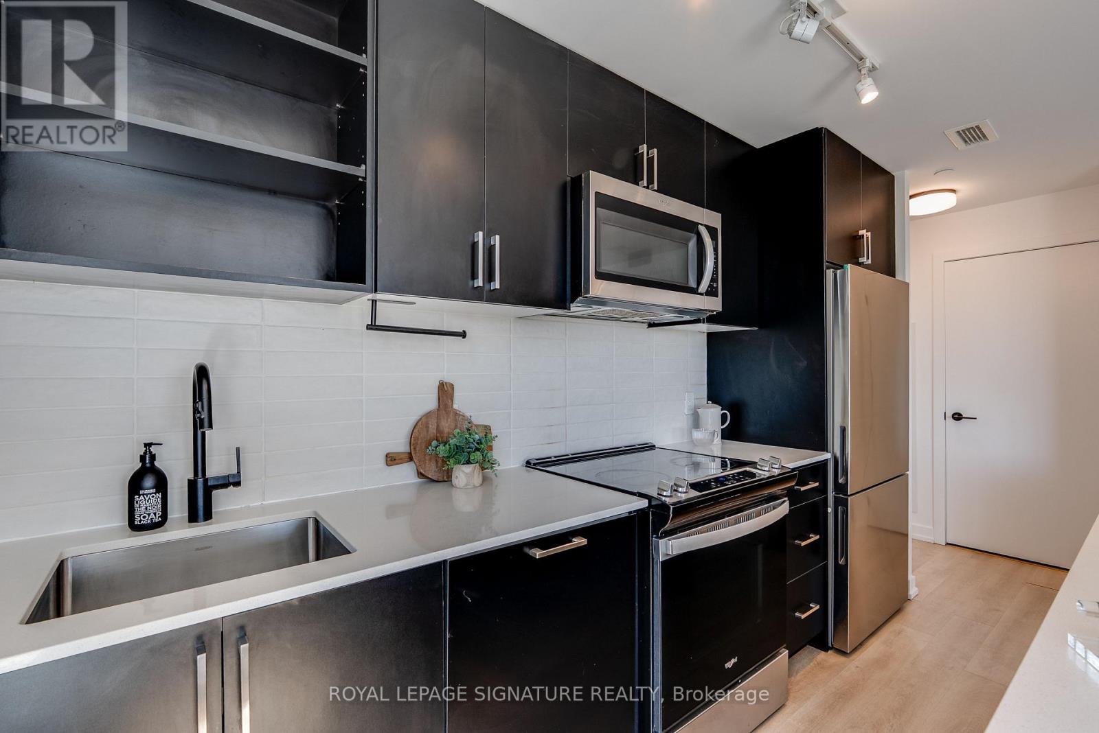 #517 2300 ST. CLAIR AVENUE W - 3
