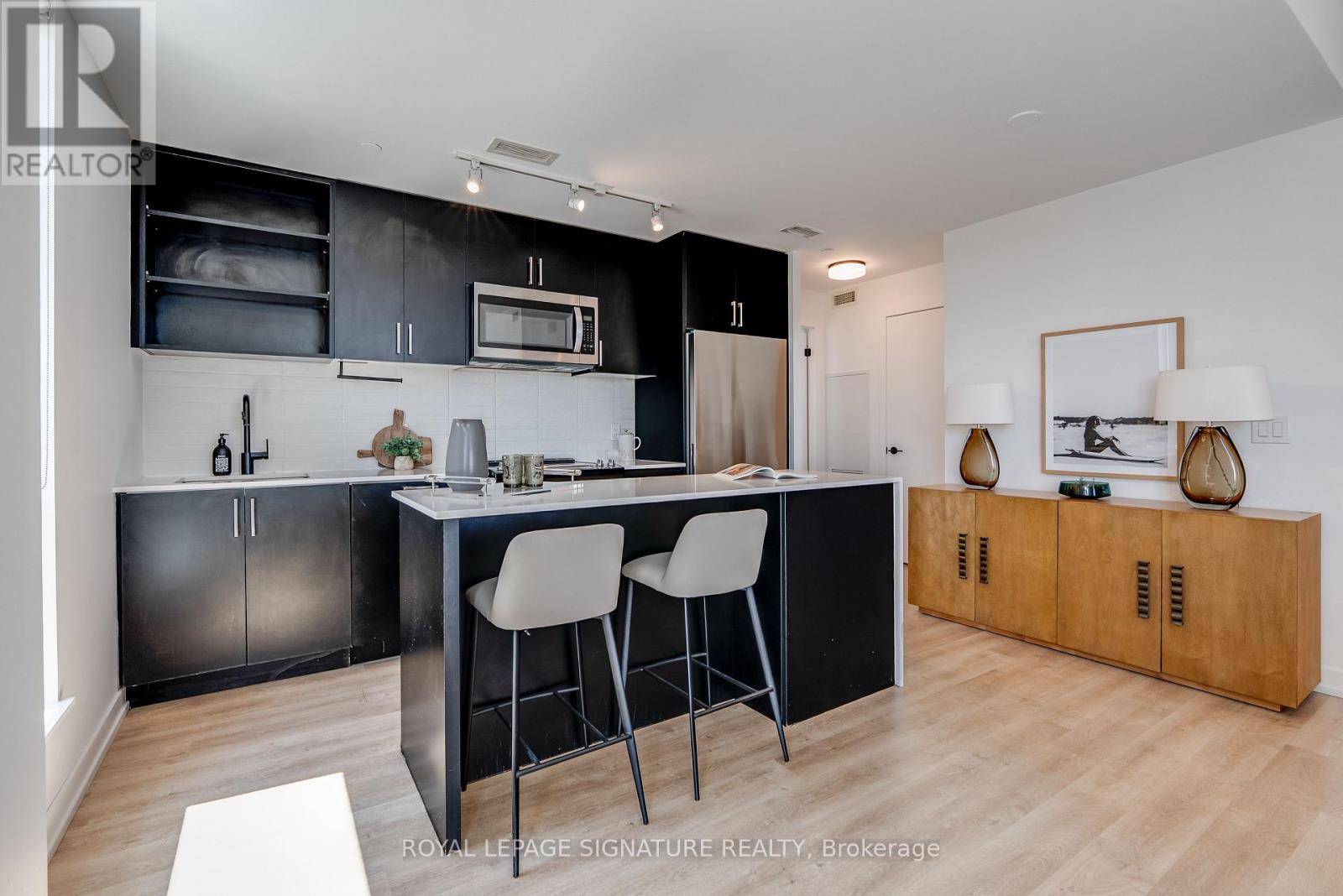#517 2300 ST. CLAIR AVENUE W - 5