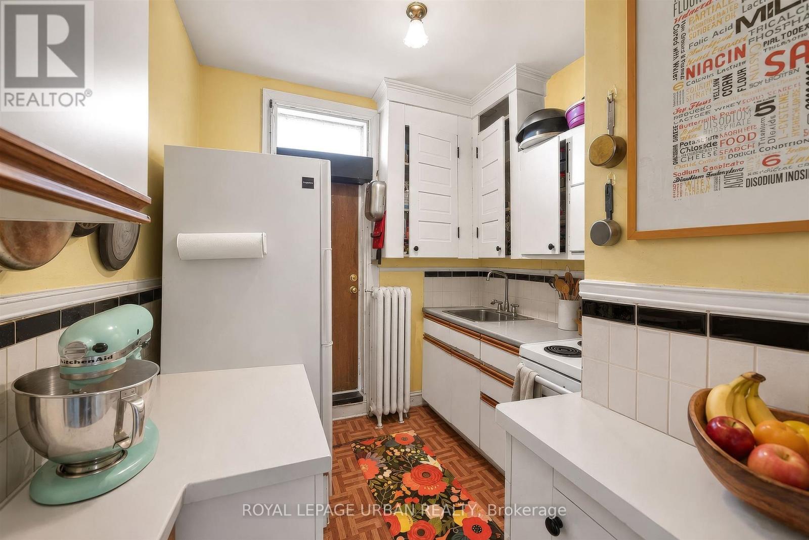 244 INDIAN ROAD - 22