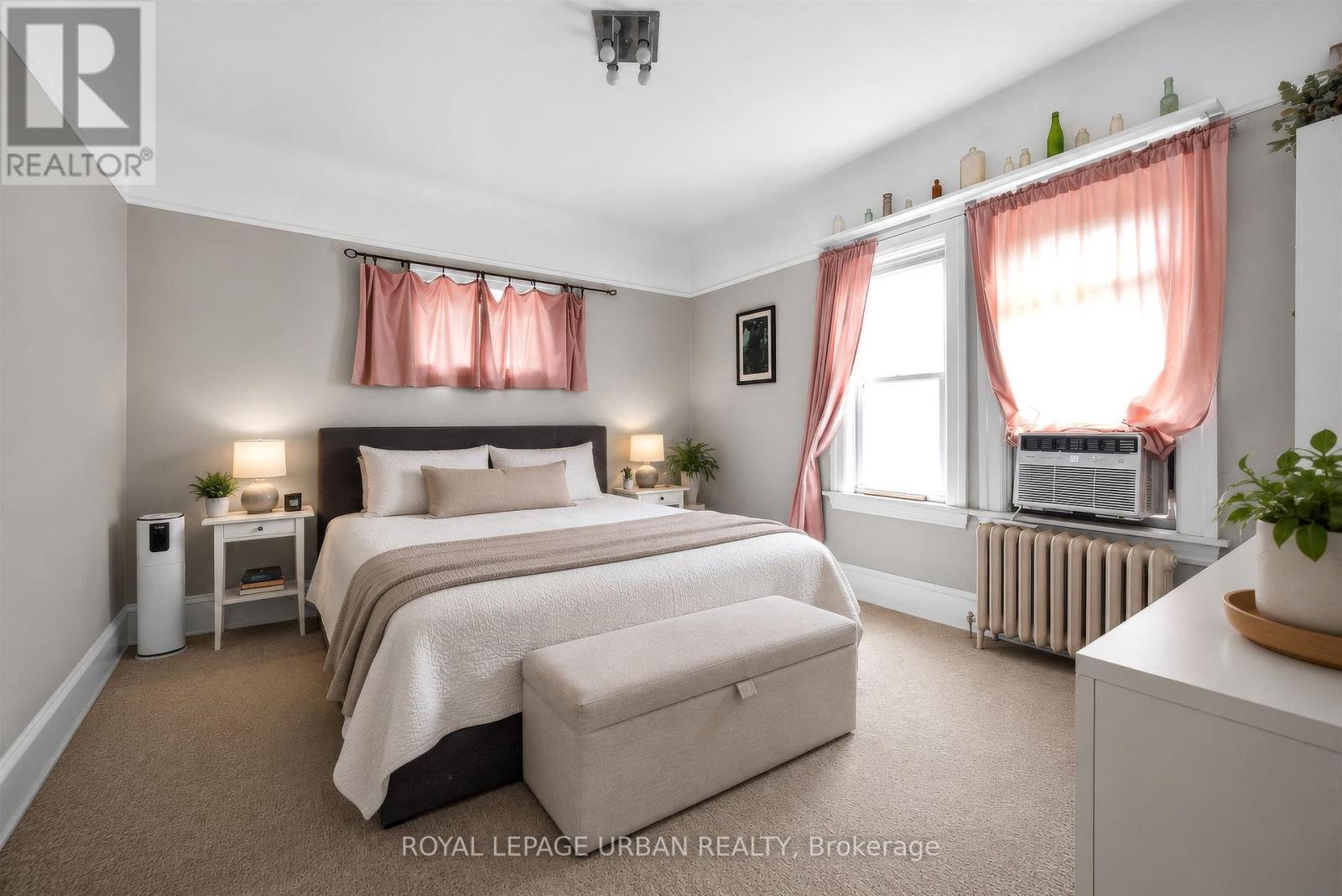 244 INDIAN ROAD - 23