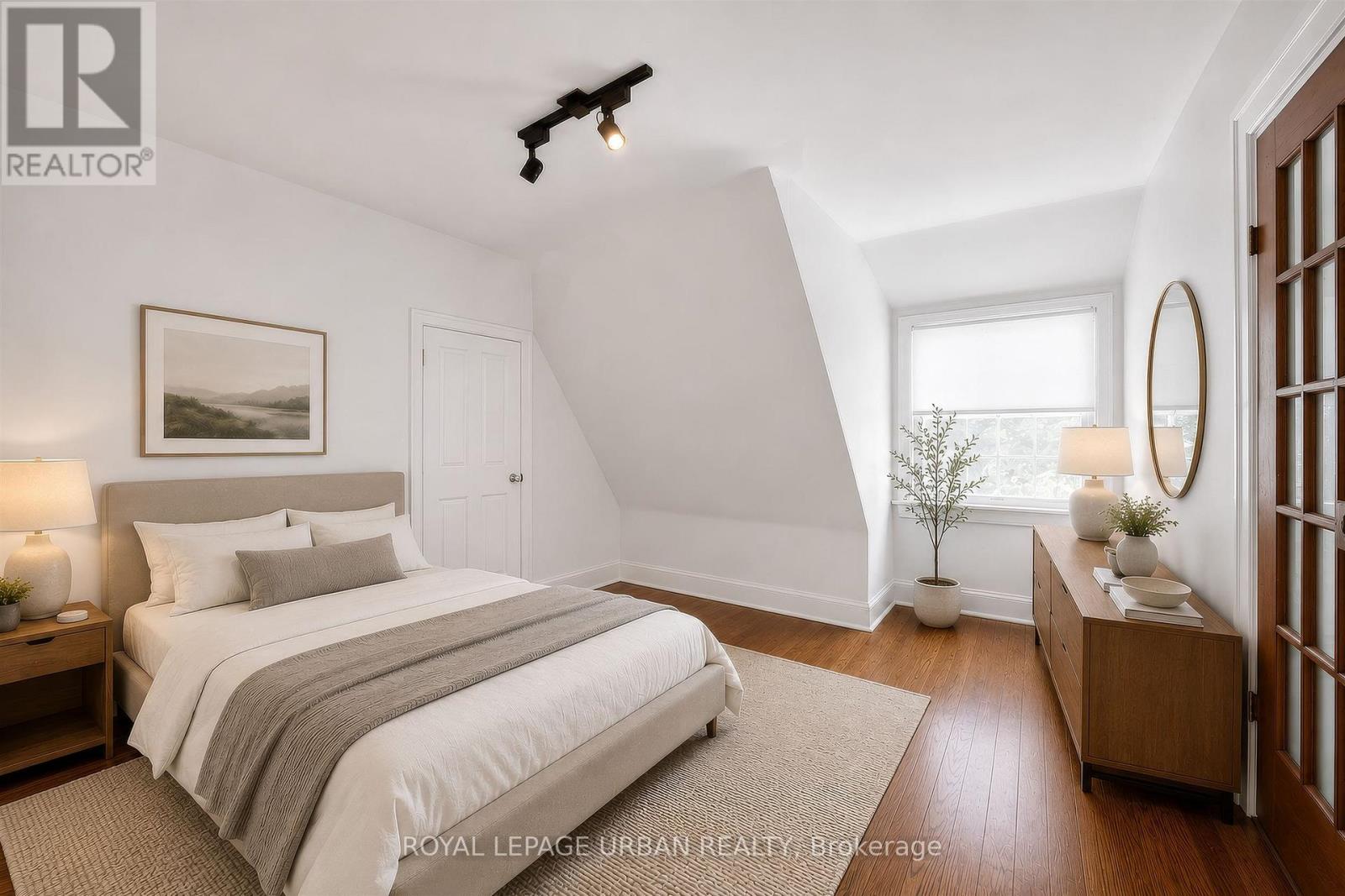 244 INDIAN ROAD - 36