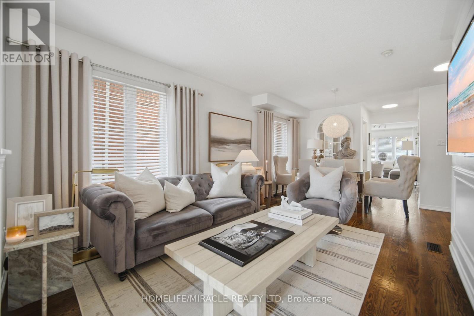 37 LACEBARK COURT - 11