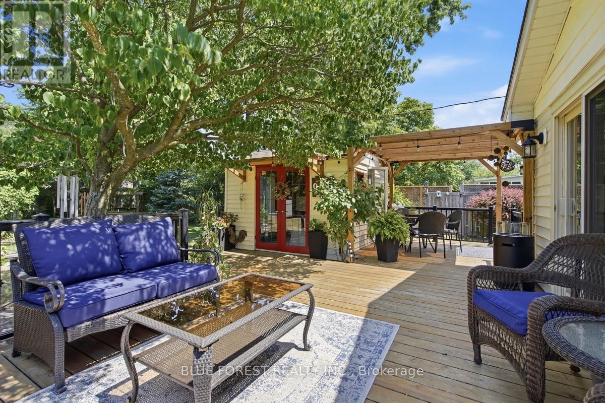 708 HEADLEY DRIVE - 4